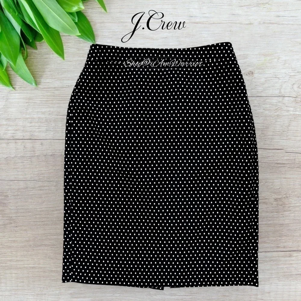 J.Crew navy blue no.2 pencil skirt in micro polka dot print *shop@iamwarrior
